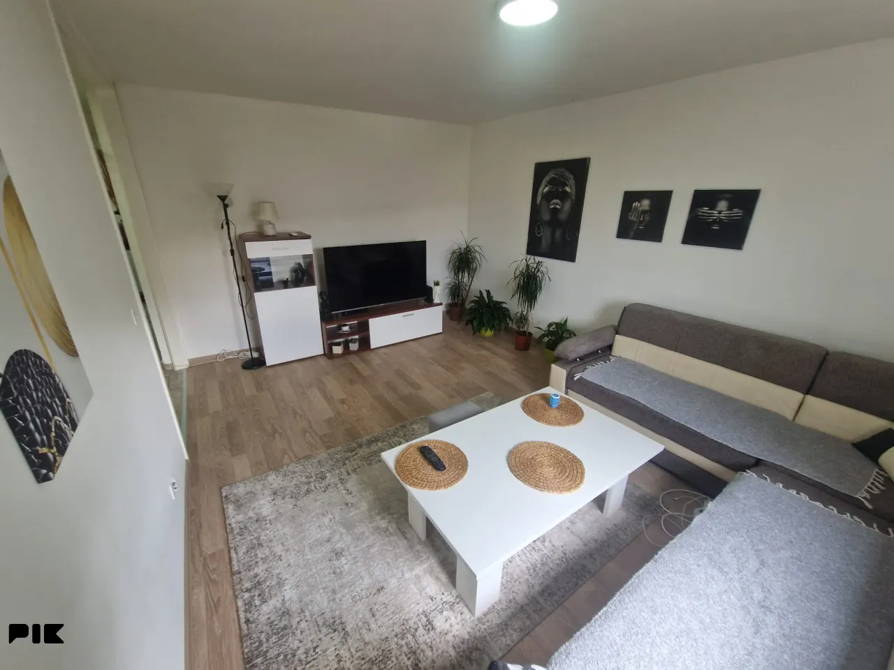 Trosoban stan od 69 m² na 8. spratu, Geteova ulica, Alipašino Polje - fotografija 2 od 13