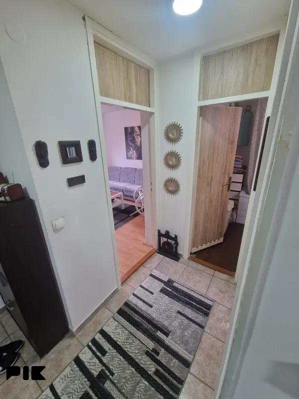 Trosoban stan od 69 m² na 8. spratu, Geteova ulica, Alipašino Polje - fotografija 10 od 13